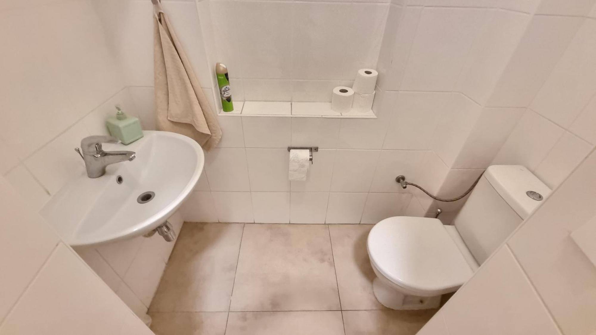 Finnem Rentals Tyrsova Praag Buitenkant foto
