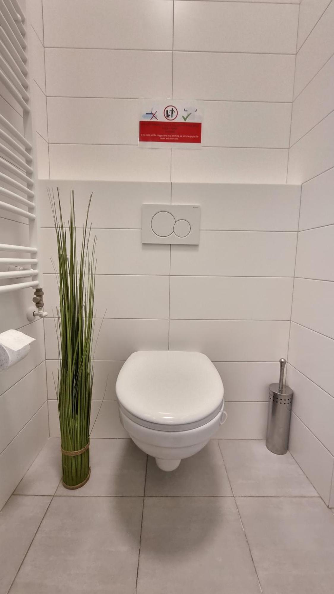 Finnem Rentals Tyrsova Praag Buitenkant foto